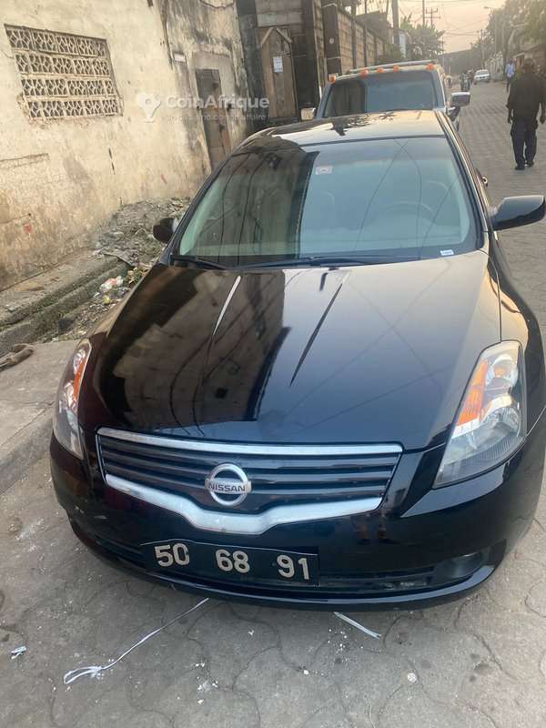  Nissan Altima 2010