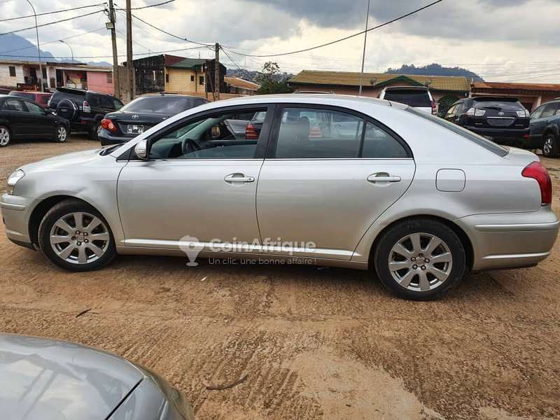  Toyota Avensis  2007