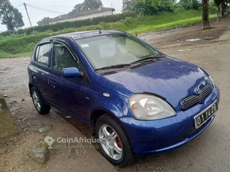  Toyota Yaris 1999